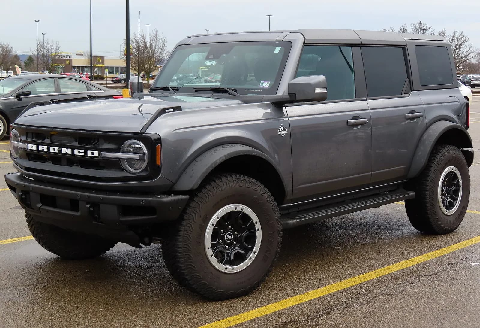 2022 Ford Bronco four-door Outer Banks with the Sasquatch package, front three-quarter view